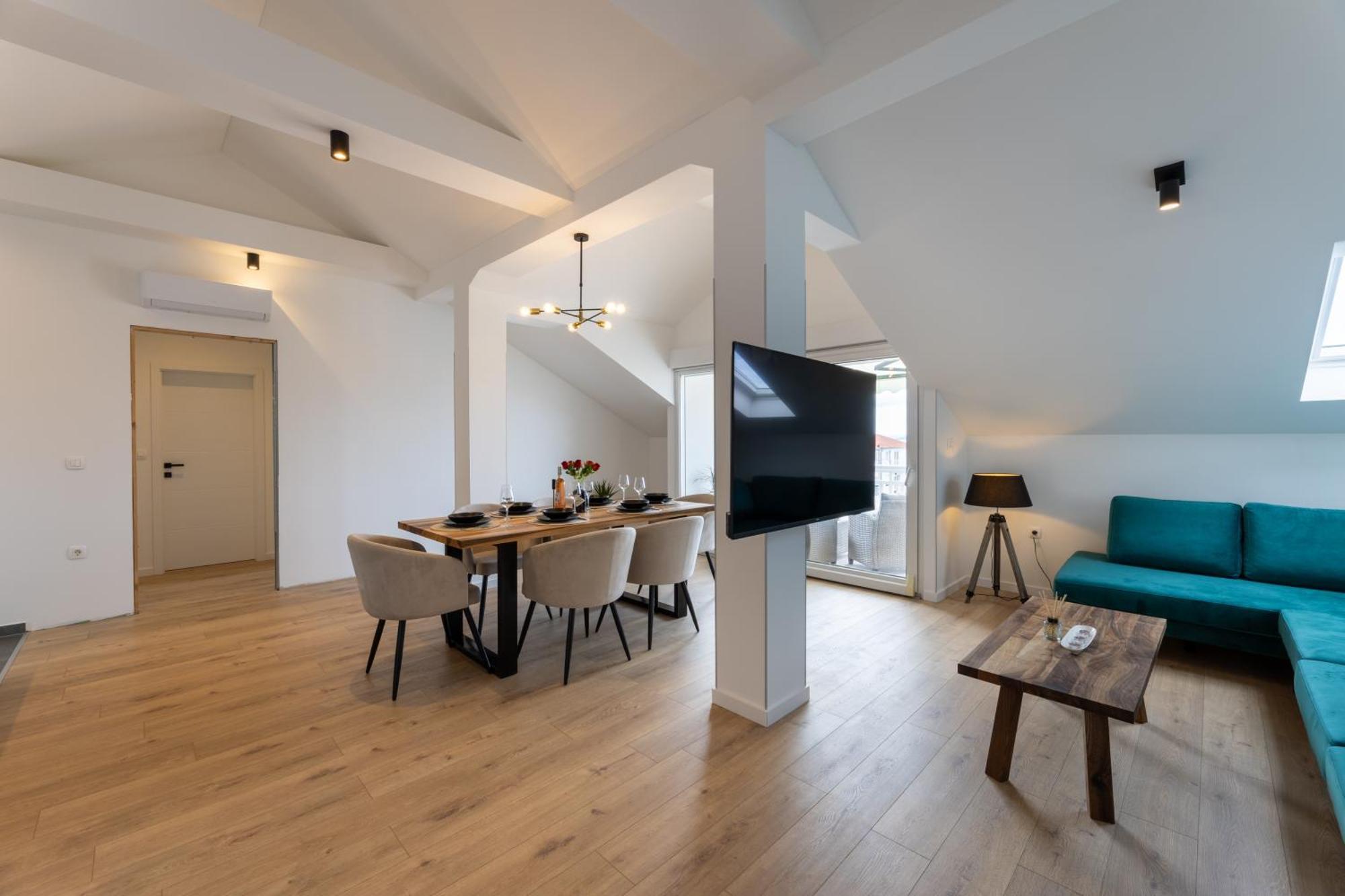 Panorama Apartment *